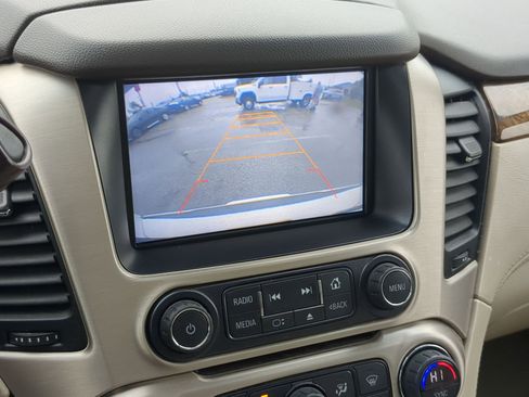 Used 2015 GMC Yukon Denali w/ Premium Package AWD/4WD image 17