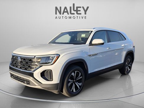 Used 2024 Volkswagen Atlas Cross Sport SE image 1