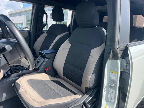 Used 2022 Ford Bronco Wildtrak AWD/4WD image 28