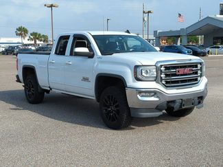 Used 2017 GMC Sierra 1500 SLE w/ SLE Value Package video 3