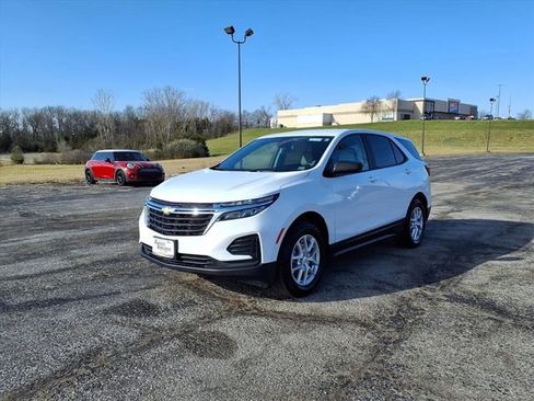 Used 2024 Chevrolet Equinox LS w/ LS Convenience Package image 34