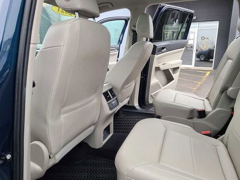 Used 2021 Volkswagen Atlas SE w/ Panoramic Sunroof Package image 22