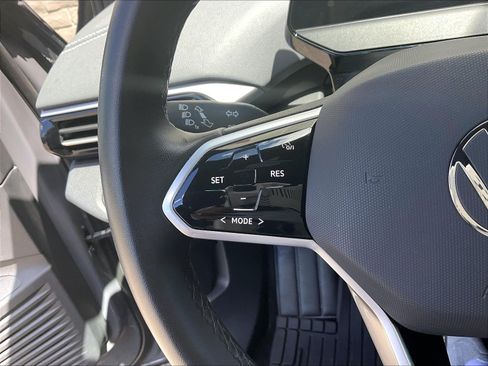 Certified 2023 Volkswagen ID.4 Pro RWD image 17