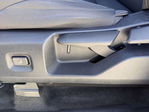 Used 2025 Toyota Tacoma SR image 26