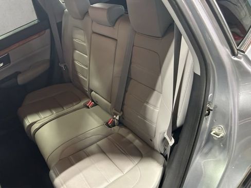 Used 2017 Honda CR-V Touring image 11