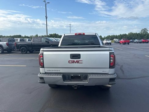 Used 2018 GMC Sierra 1500 SLT w/ SLT Premium Package AWD/4WD image 12