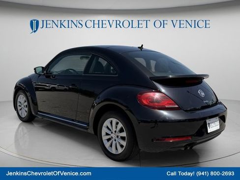 Used 2019 Volkswagen Beetle 2.0T S FWD image 10