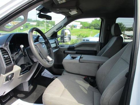 Used 2022 Ford F450 XLT image 7