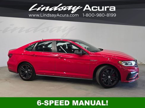 Used 2019 Volkswagen Jetta GLI FWD image 3