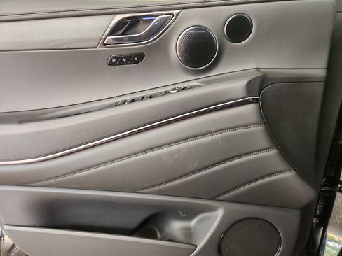 New 2026 Genesis GV70 2.5T Select AWD/4WD image 19