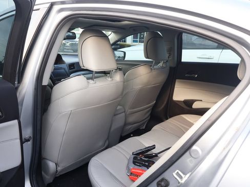 Used 2019 Acura ILX FWD image 30