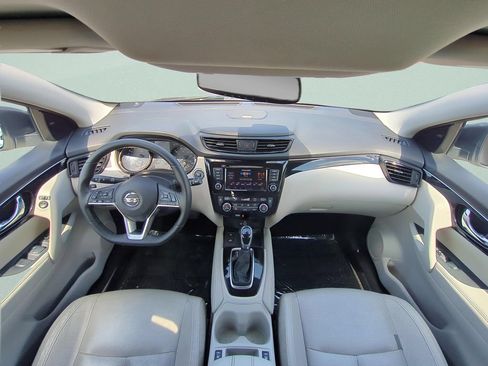 Used 2019 Nissan Rogue Sport SL w/ Premium Package AWD/4WD image 11