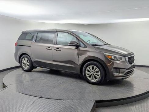 Used 2016 Kia Sedona LX w/ Option Group 020 image 11