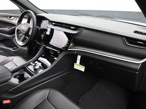 New 2026 Jeep Grand Cherokee Limited w/ Limited Altitude Package AWD/4WD image 26