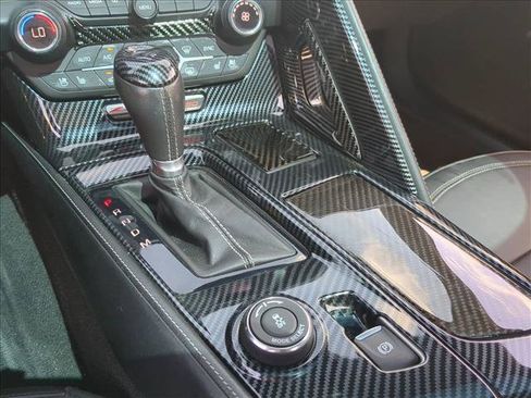 Used 2015 Chevrolet Corvette Z06 w/ 3LZ Preferred Equipment Group RWD image 12