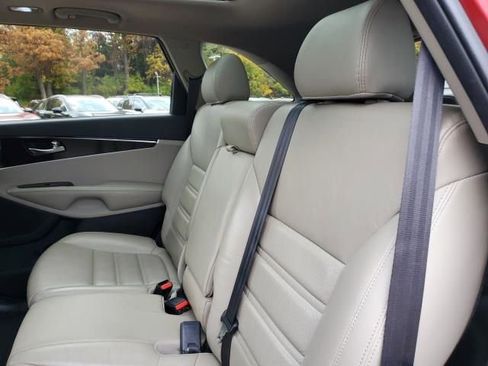 Used 2020 Kia Sorento EX image 13