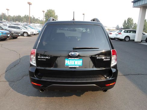 Used 2012 Subaru Forester 2.5X Limited AWD/4WD image 4