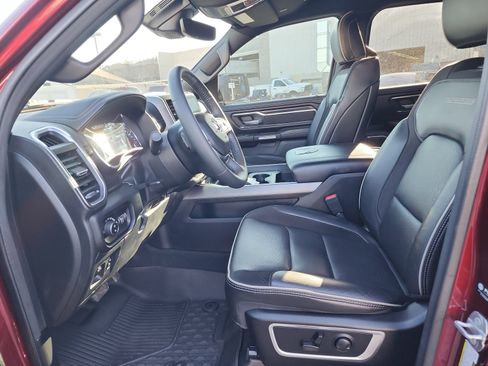 Used 2023 RAM 1500 Laramie AWD/4WD image 12