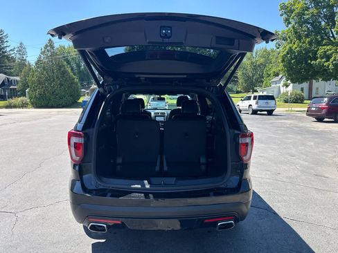 Used 2017 Ford Explorer Sport w/ Equipment Group 401A AWD/4WD image 17