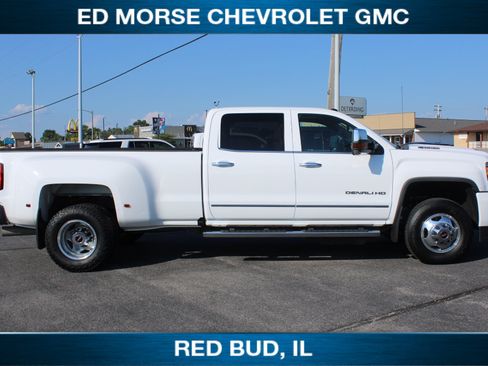 Used 2019 GMC Sierra 3500 Denali w/ Duramax Plus Package AWD/4WD image 2