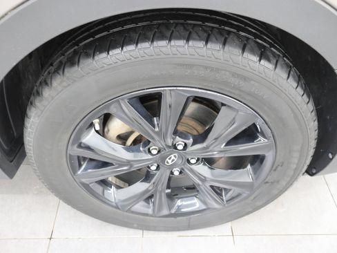 Used 2017 Hyundai Santa Fe Sport AWD/4WD image 3
