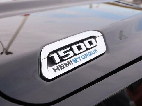 Used 2022 RAM 1500 Limited w/ Body Color Bumper Group image 28