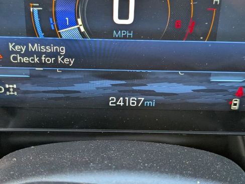 Used 2025 Chevrolet Equinox LT AWD/4WD image 10