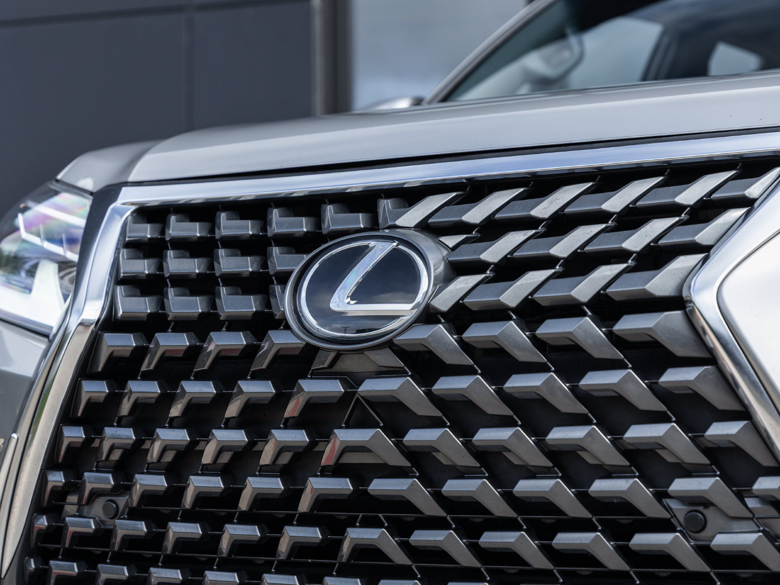 Used 2022 Lexus GX 460 Premium w/ Accessory Package AWD/4WD image 14