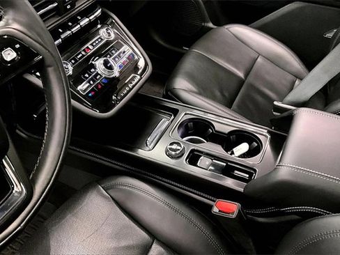 Used 2022 Lincoln Corsair AWD w/ Premium Package image 14