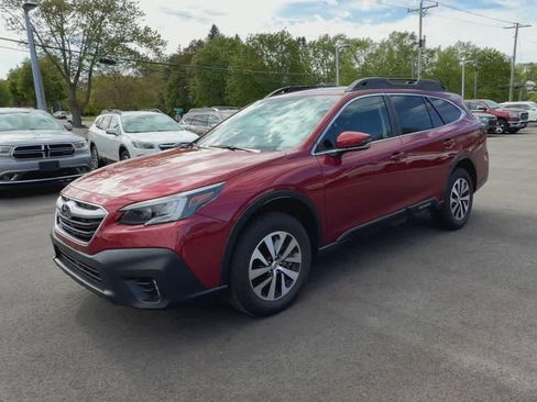 Certified 2022 Subaru Outback Premium AWD/4WD image 4