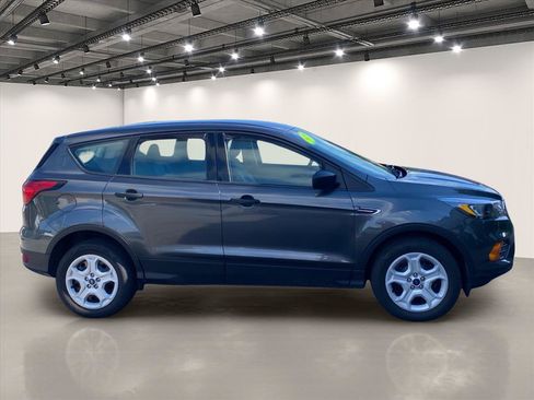 Used 2019 Ford Escape S FWD image 8