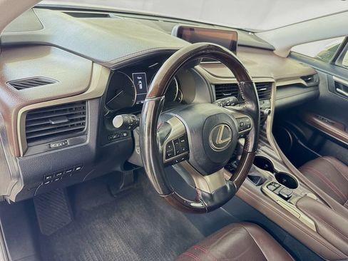 Used 2018 Lexus RX 450hL Luxury w/ Accessory Package AWD/4WD image 10