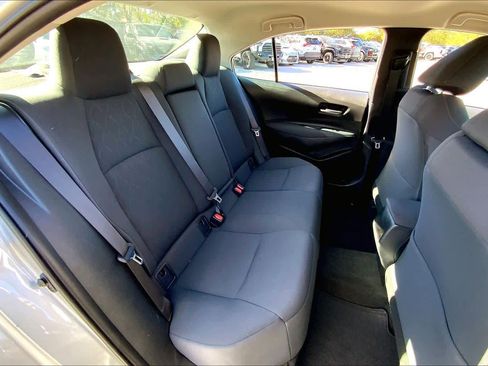 Used 2020 Toyota Corolla LE image 18