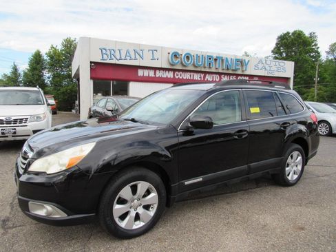 Used 2011 Subaru Outback 2.5i Premium AWD/4WD image 24