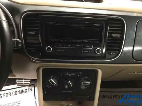 Used 2013 Volkswagen Beetle 2.0T image 49