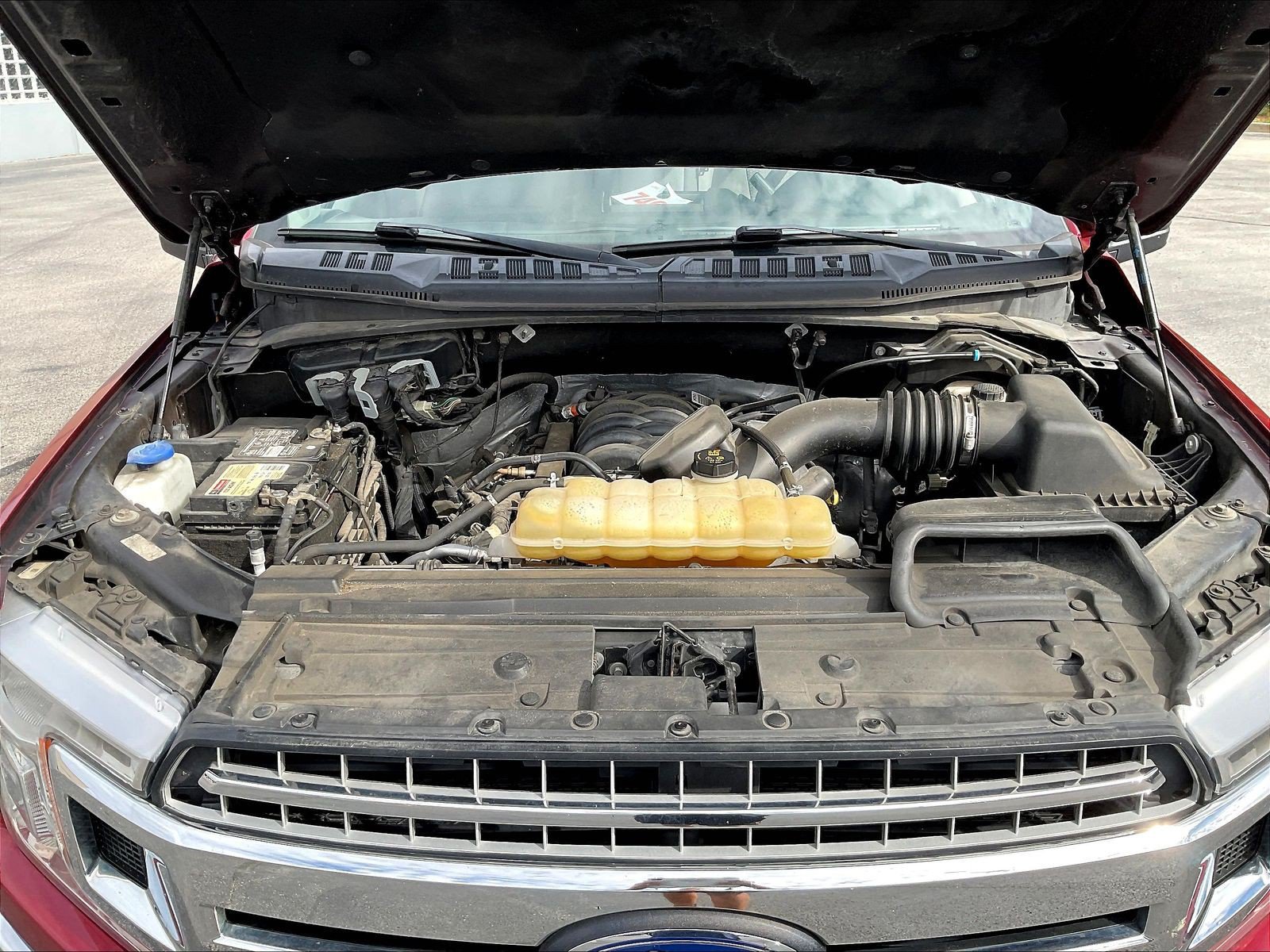 Used 2019 Ford F150 XLT w/ Equipment Group 302A Luxury AWD/4WD image 30