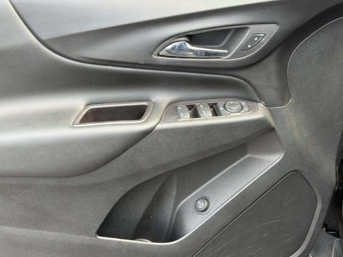 Used 2020 Chevrolet Equinox LT FWD image 14