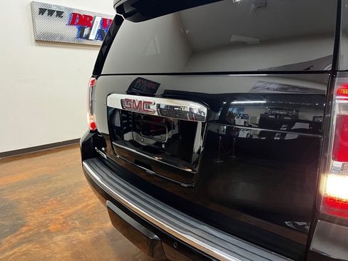 Used 2018 GMC Yukon Denali w/ Denali Ultimate Package AWD/4WD image 46