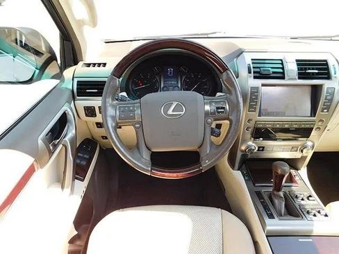 Used 2018 Lexus GX 460 Luxury w/ Sport Design Package image 13