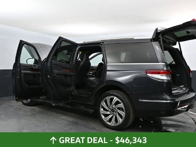 Used 2023 Lincoln Navigator Reserve AWD/4WD image 53