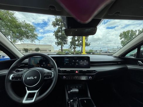 Used 2025 Kia K5 LXS FWD image 31