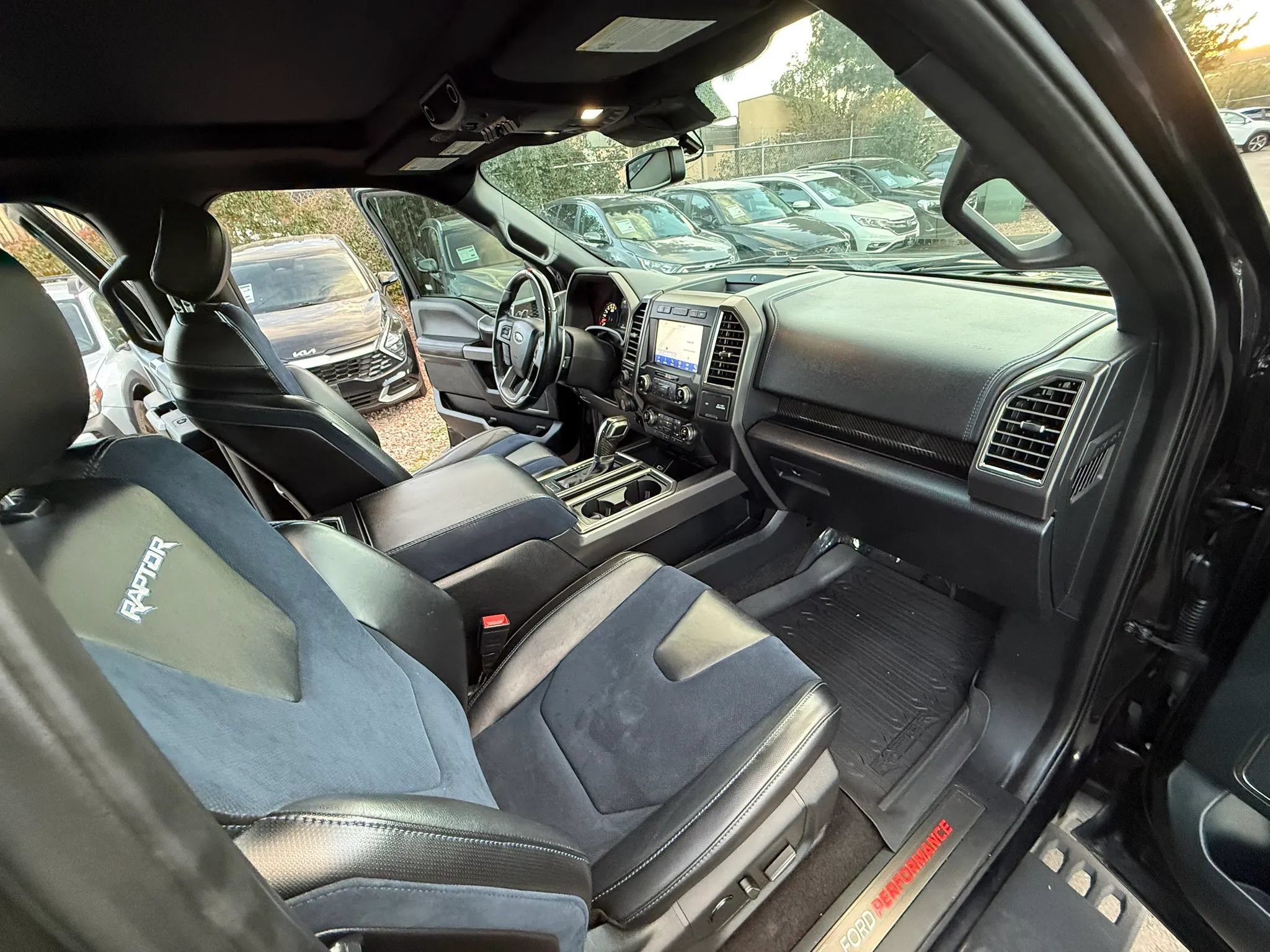 Used 2019 Ford F150 Raptor w/ Equipment Group 802A Luxury AWD/4WD image 22