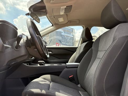 Used 2025 Nissan Rogue SV AWD/4WD image 13