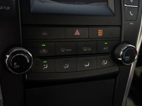 Used 2015 Toyota Camry SE image 13