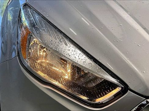 Used 2019 Ford Escape SE AWD/4WD image 29