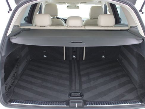 Used 2018 Mercedes-Benz GLC 300 GLC 300 SUV w/ Multimedia Package image 68