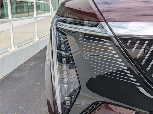 New 2025 Cadillac Escalade IQ Luxury 1 w/ Smart Trailering package image 10