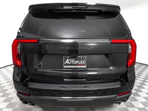 Used 2026 GMC Yukon XL Denali Ultimate w/ LPO, Floor Liner Package AWD/4WD image 6