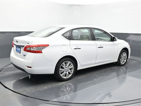 Used 2014 Nissan Sentra SL w/ Premium Package image 5