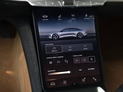 Used 2025 Lucid Air Touring AWD/4WD image 37